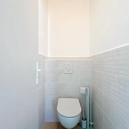 Apartment Spacious Cocoon In - With Sea View
