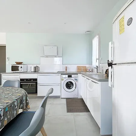 Apartman Spacious Cocoon In - With Sea View