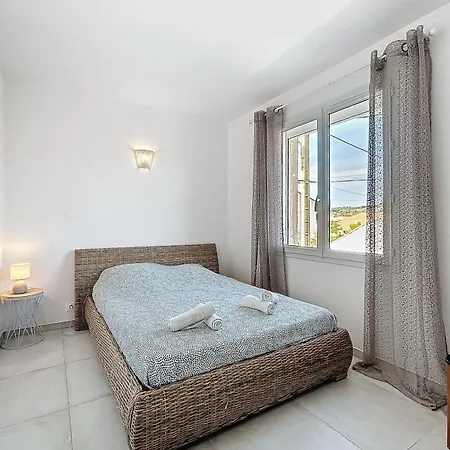 Spacious Cocoon In - With Sea View Apartman